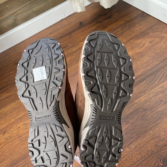 Women’s Sketcher Trail Shoes - Picture 6 of 11